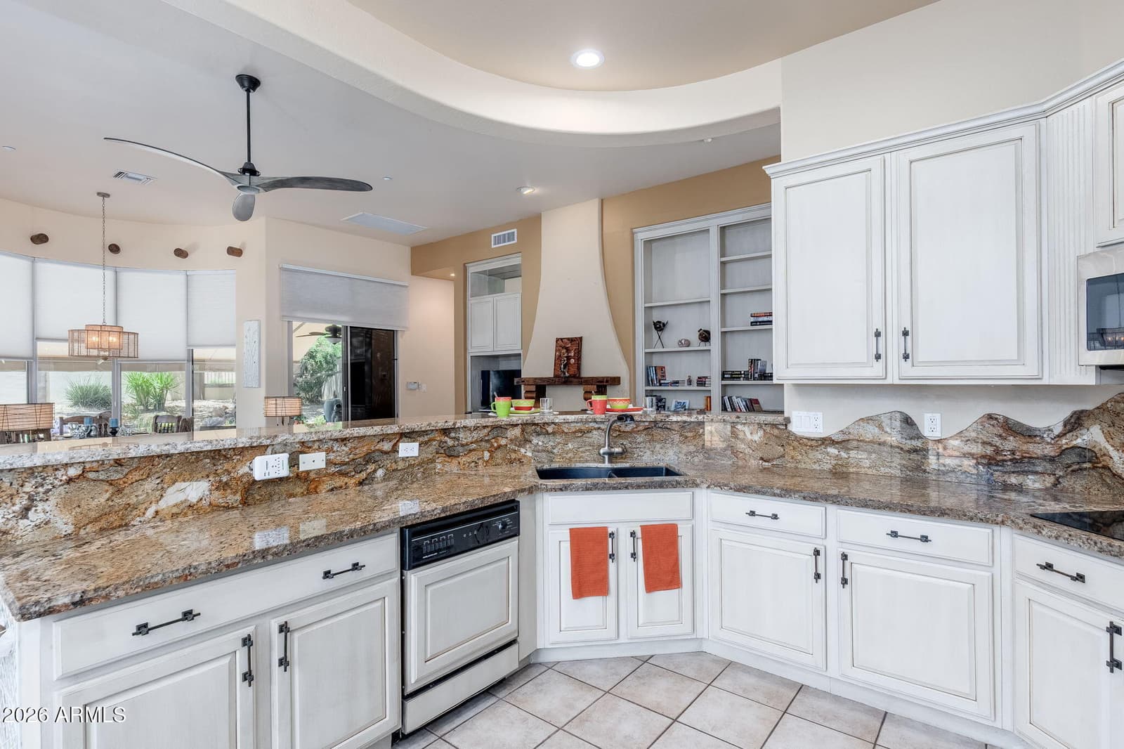 15618 E CACTUS Drive, Fountain Hills, AZ 85268 — photo 16 of 66