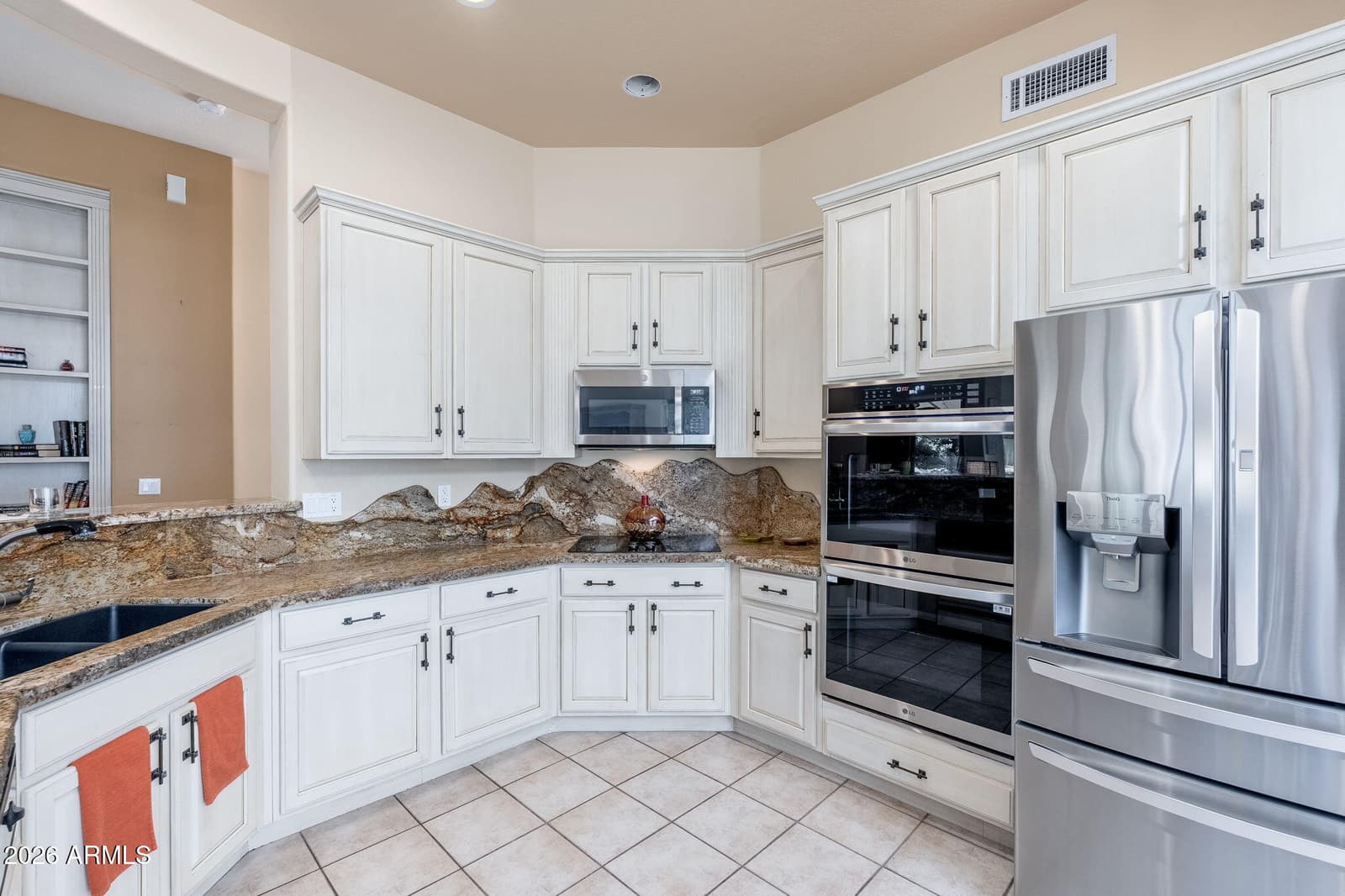 15618 E CACTUS Drive, Fountain Hills, AZ 85268 — photo 17 of 66