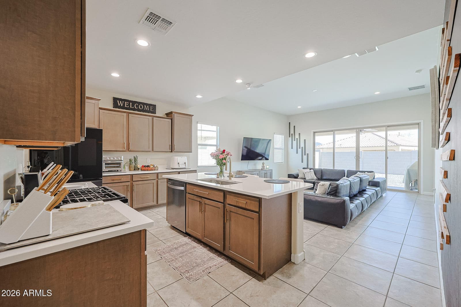30123 W INDIANOLA Avenue, Buckeye, AZ 85396 — photo 11 of 37