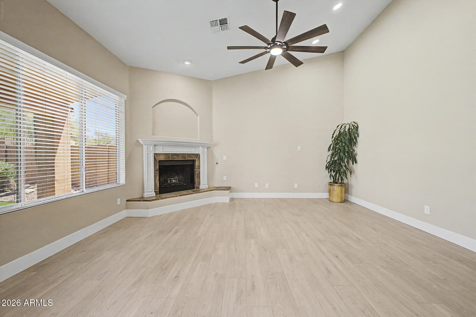 4817 E FERNWOOD Court, Cave Creek, AZ 85331 — photo 5 of 27