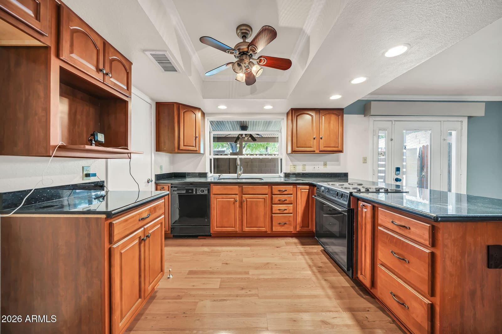 18202 N 45TH Avenue, Glendale, AZ 85308 — photo 10 of 39