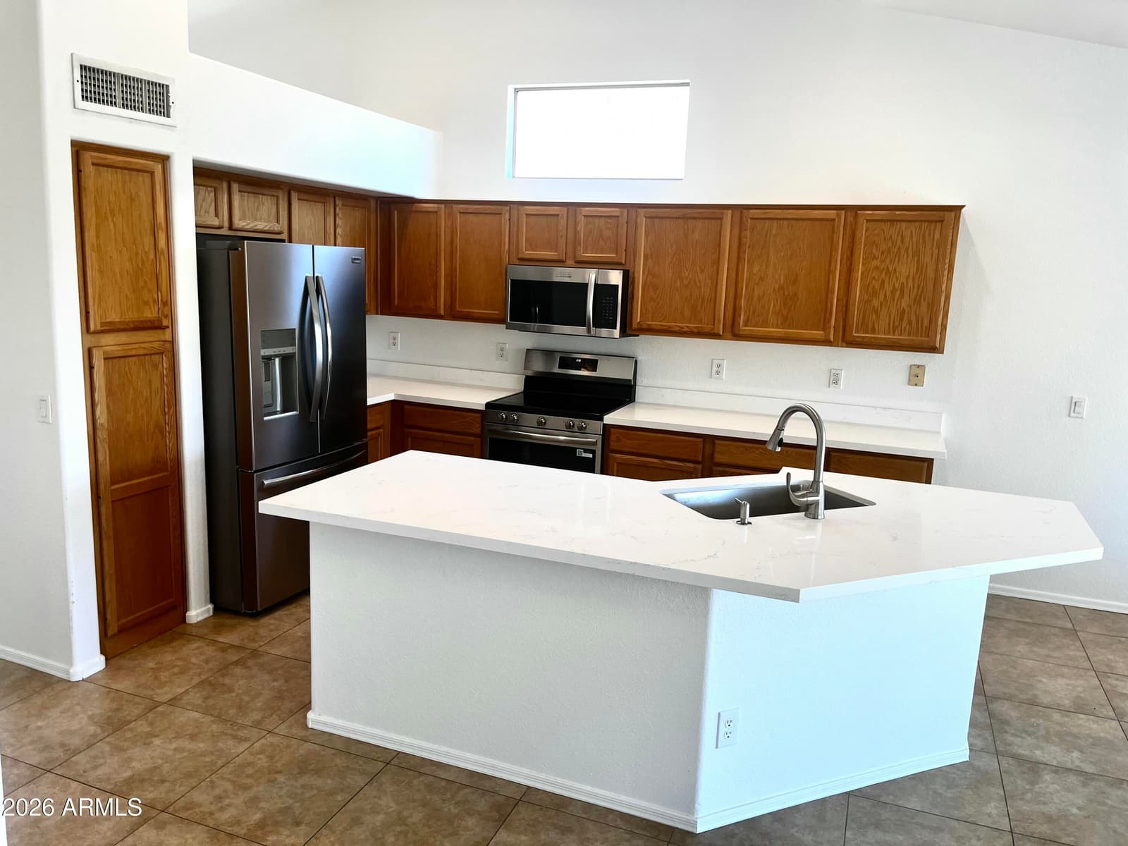 1351 W LARK Drive, Chandler, AZ 85286 — photo 6 of 31
