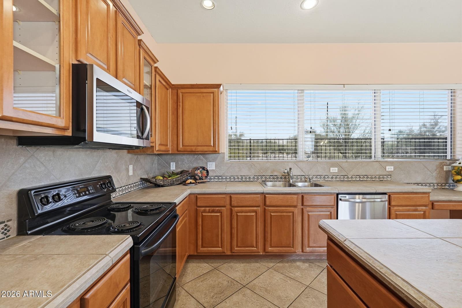 5559 E Sierra Sunset Trail, Cave Creek, AZ 85331 — photo 7 of 48