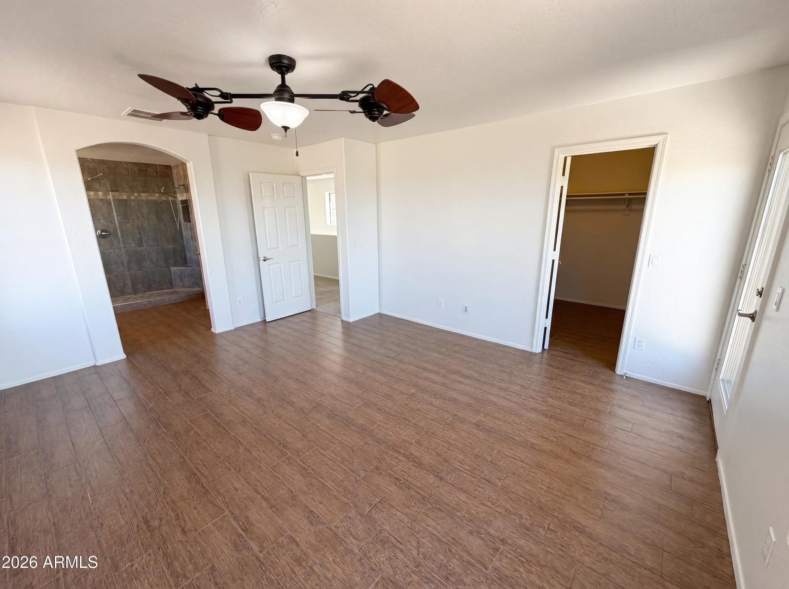 2513 W FLORENTINE Road, Phoenix, AZ 85086 — photo 4 of 38