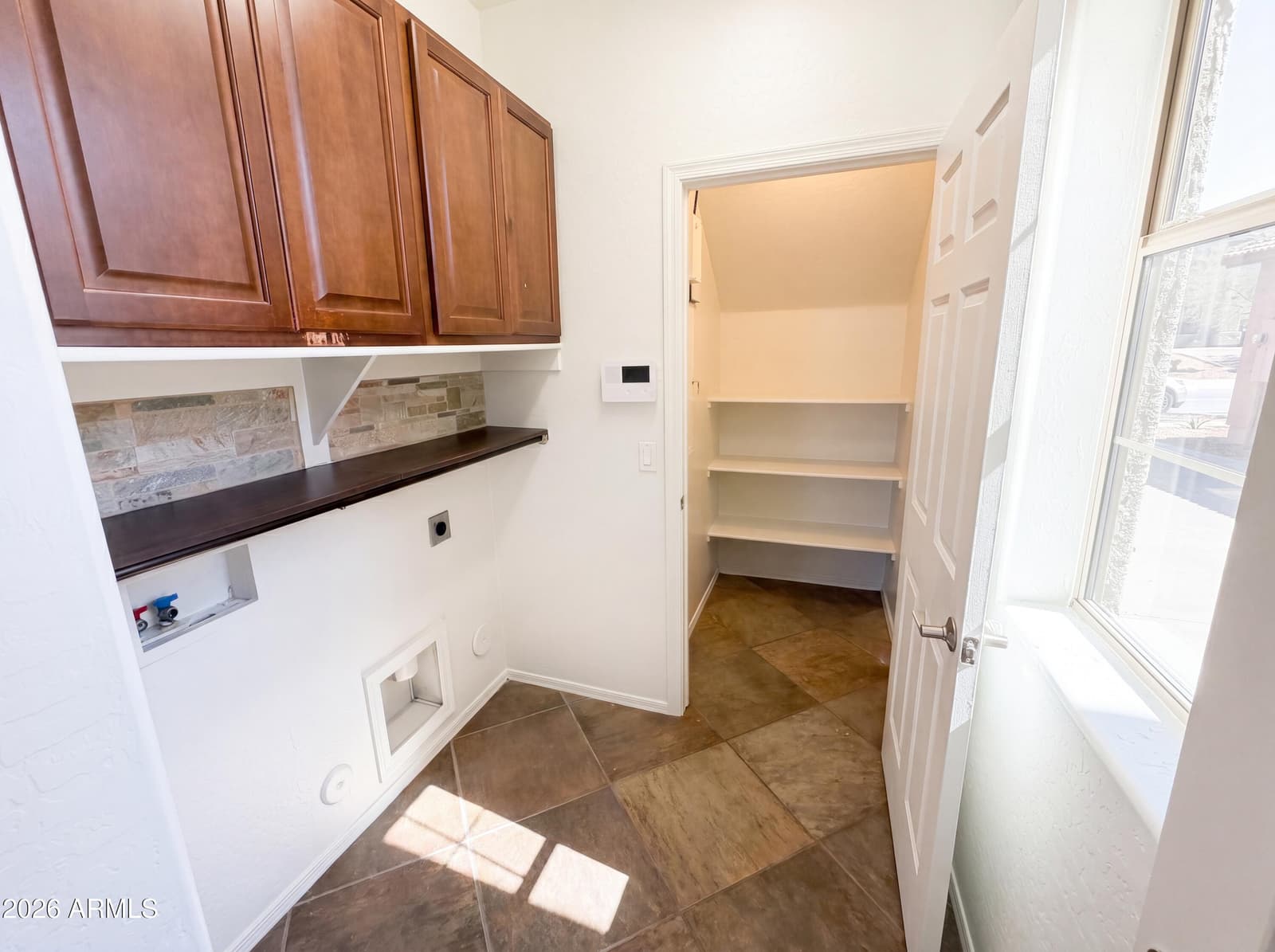 2513 W FLORENTINE Road, Phoenix, AZ 85086 — photo 17 of 38