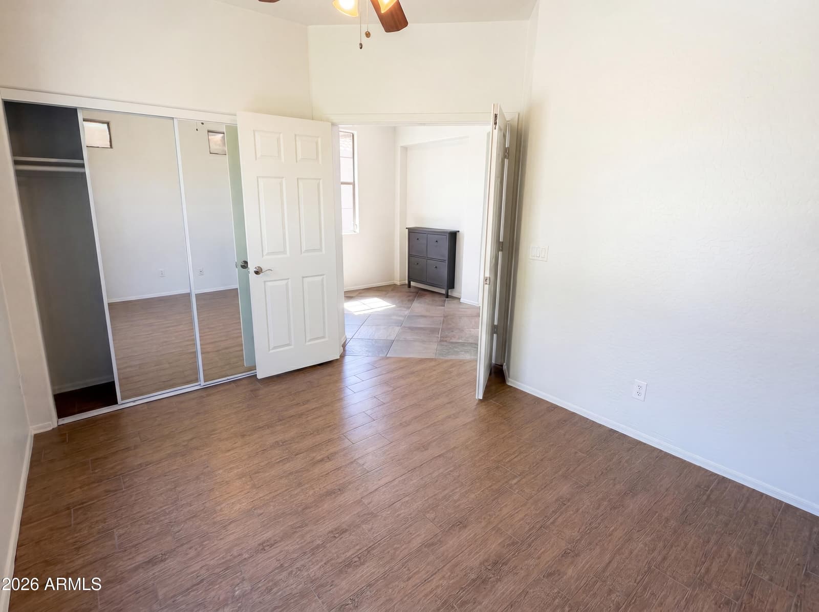 2513 W FLORENTINE Road, Phoenix, AZ 85086 — photo 18 of 38