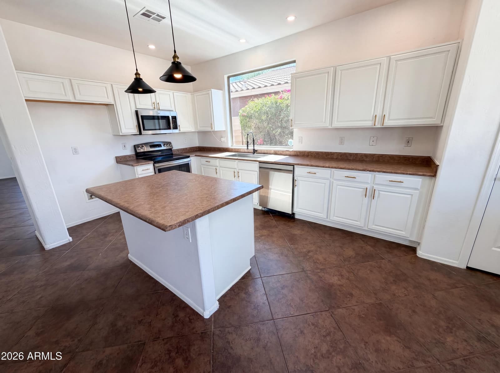 17529 W EAST WIND Avenue, Goodyear, AZ 85338 — photo 12 of 31
