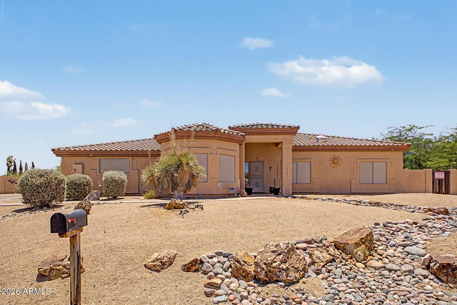 14601 N Dickens Court, Fountain Hills, AZ 85268 — photo 4 of 47