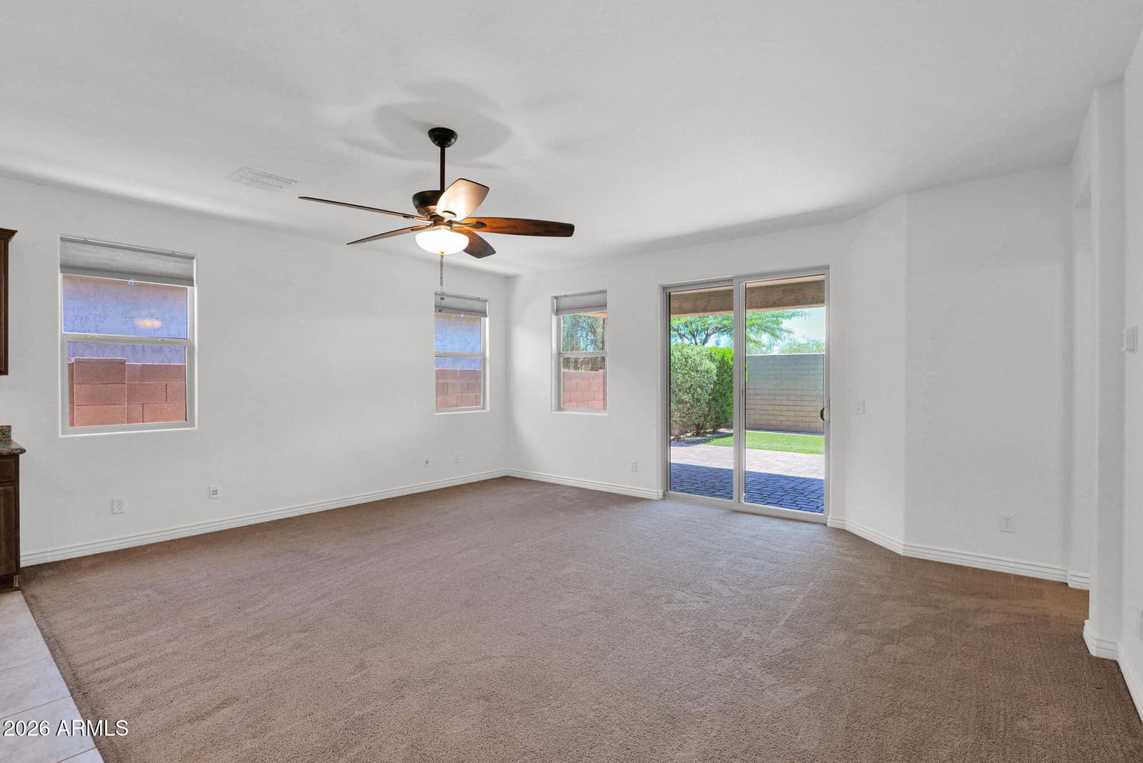 10631 E WAVELENGTH Avenue, Mesa, AZ 85212 — photo 13 of 34