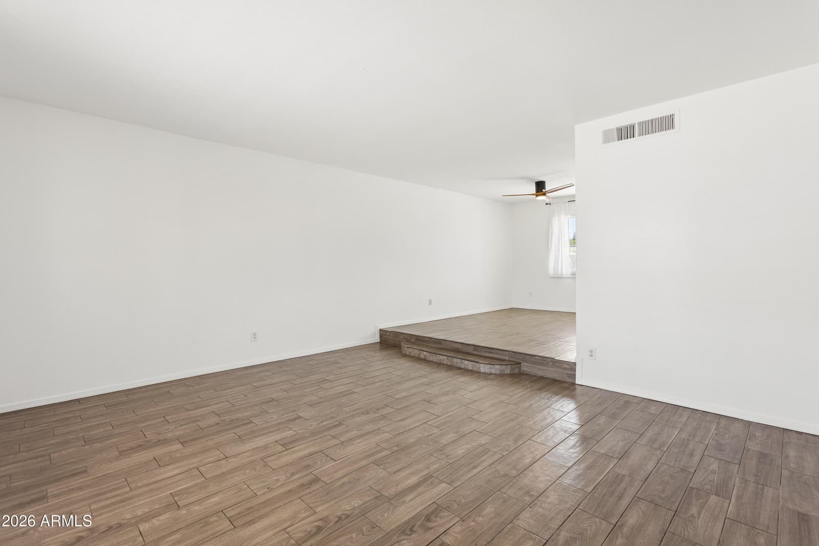 4517 S Grandview Avenue, Tempe, AZ 85282 — photo 4 of 45