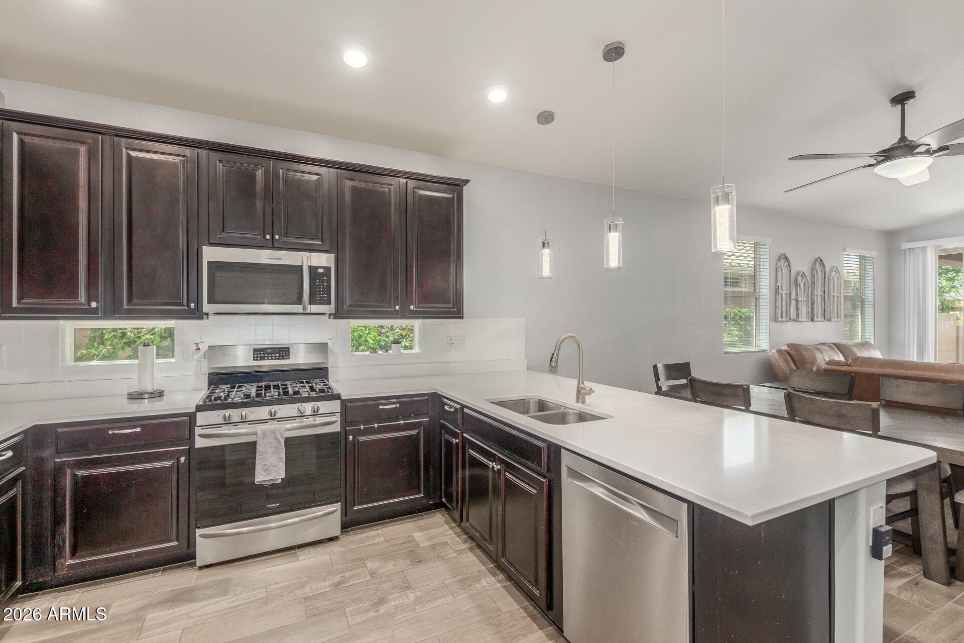4136 W PALACE STATION Road, New River, AZ 85087