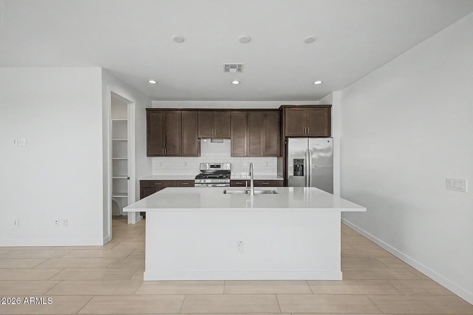8050 W GRANADA Road, Phoenix, AZ 85035 — photo 4 of 34