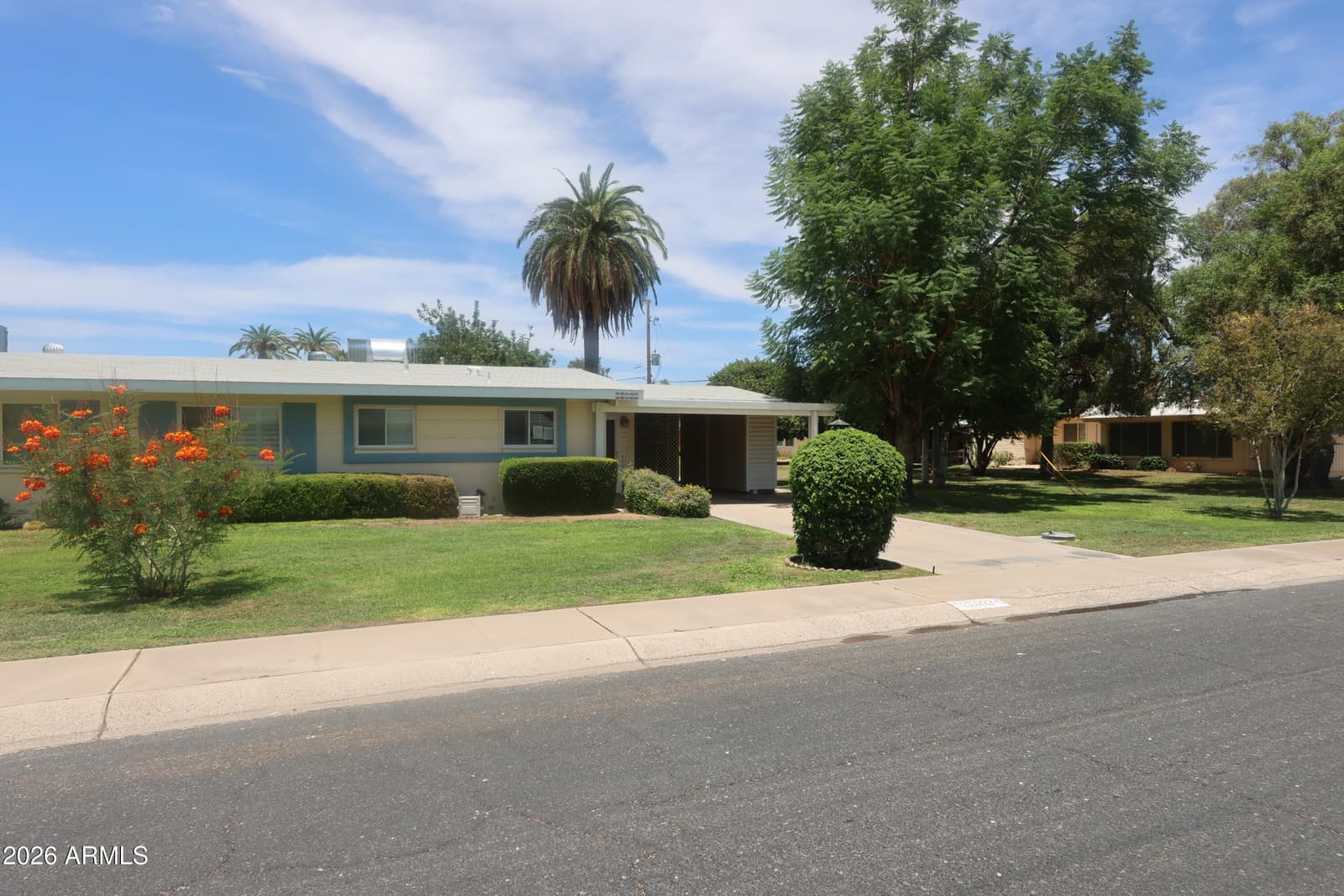 10222 W SNEAD Circle S, Sun City, AZ 85351 — photo 2 of 29