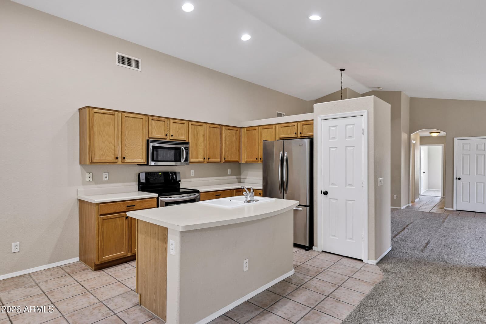 2116 S JOPLIN, Mesa, AZ 85209 — photo 10 of 34
