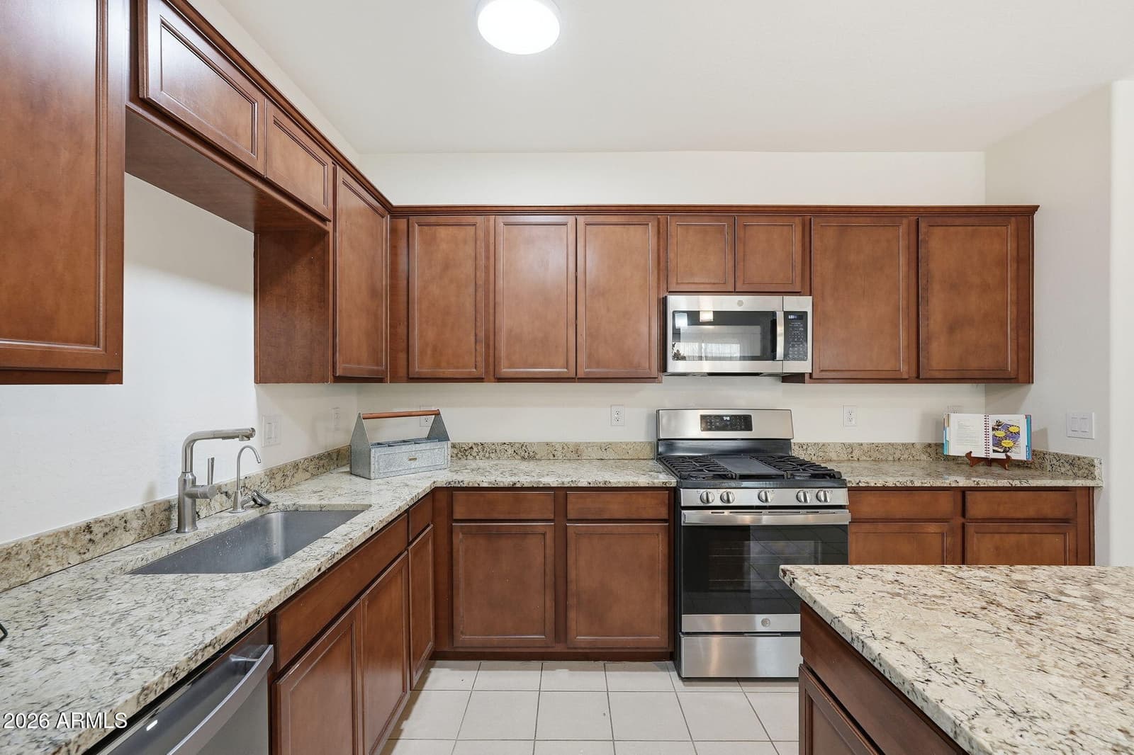 3173 N Excursion Lane, Casa Grande, AZ 85122 — photo 16 of 41