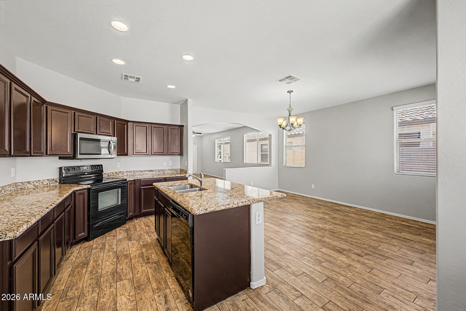 2318 S 100TH Lane, Tolleson, AZ 85353 — photo 15 of 48