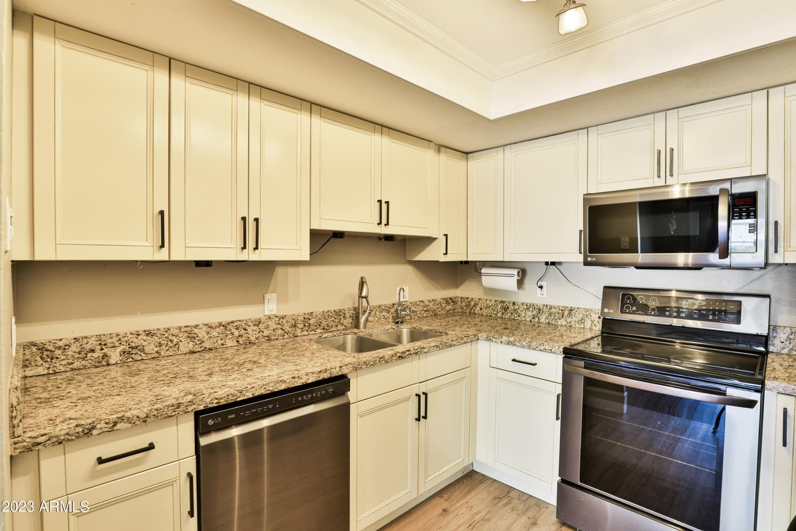 7920 E Camelback Road 102, Scottsdale, AZ 85251 — photo 6 of 37