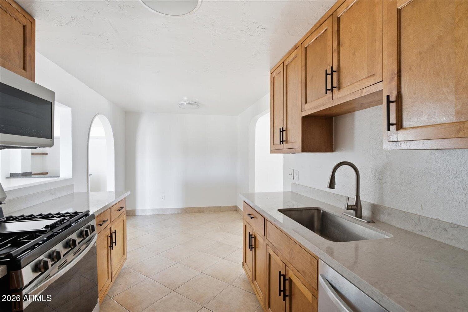 3941 E EMILE ZOLA Avenue, Phoenix, AZ 85032 — photo 8 of 23