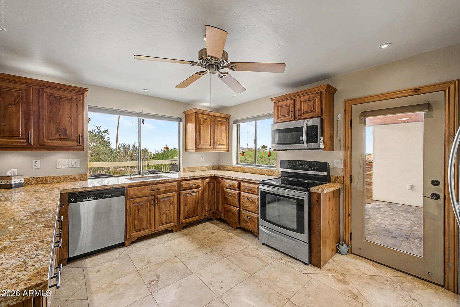 15843 E MUSTANG Drive, Fountain Hills, AZ 85268 — photo 14 of 40