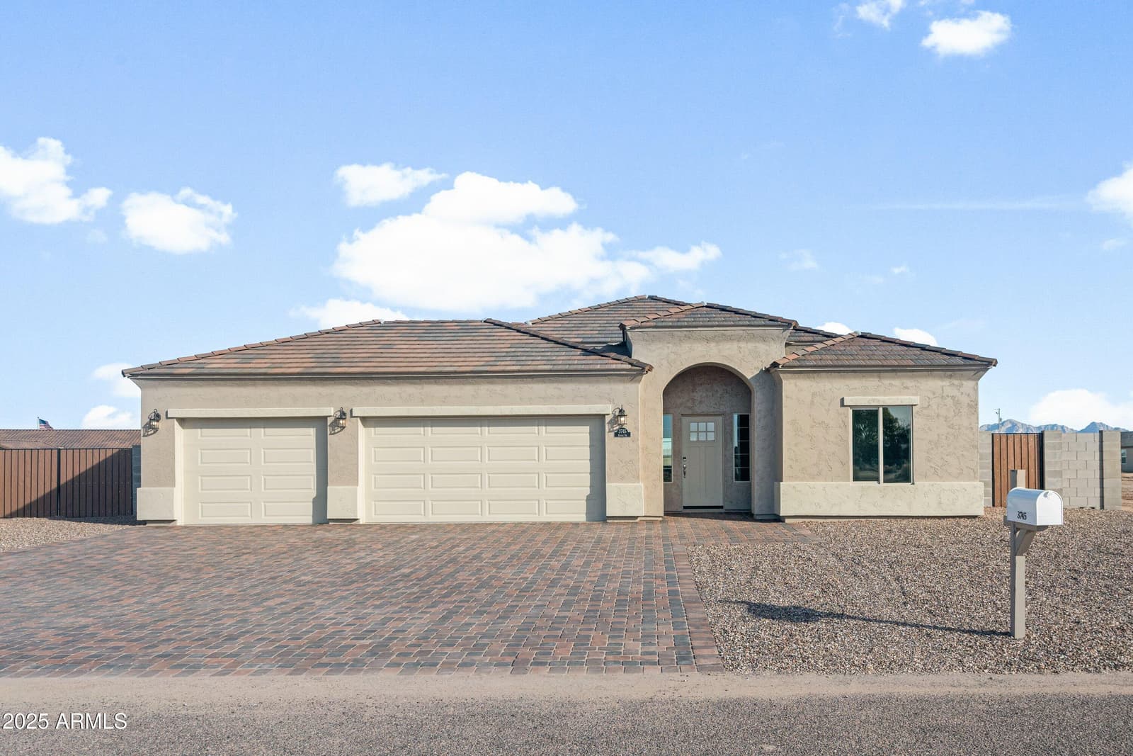4050 N KIOHA Drive, Eloy, AZ 85131 — photo 2 of 32