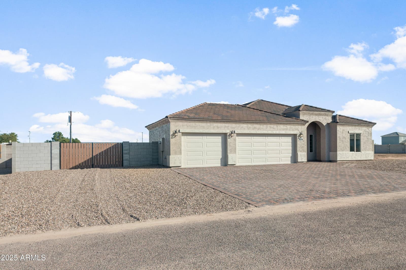 4050 N KIOHA Drive, Eloy, AZ 85131 — photo 3 of 32