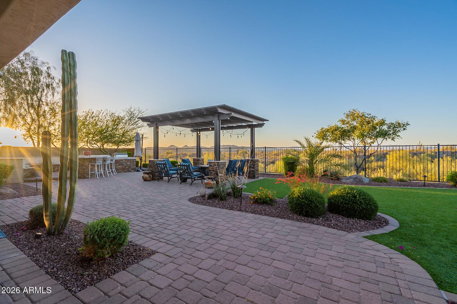 9934 W White Feather Lane, Peoria, AZ 85383 — photo 5 of 127