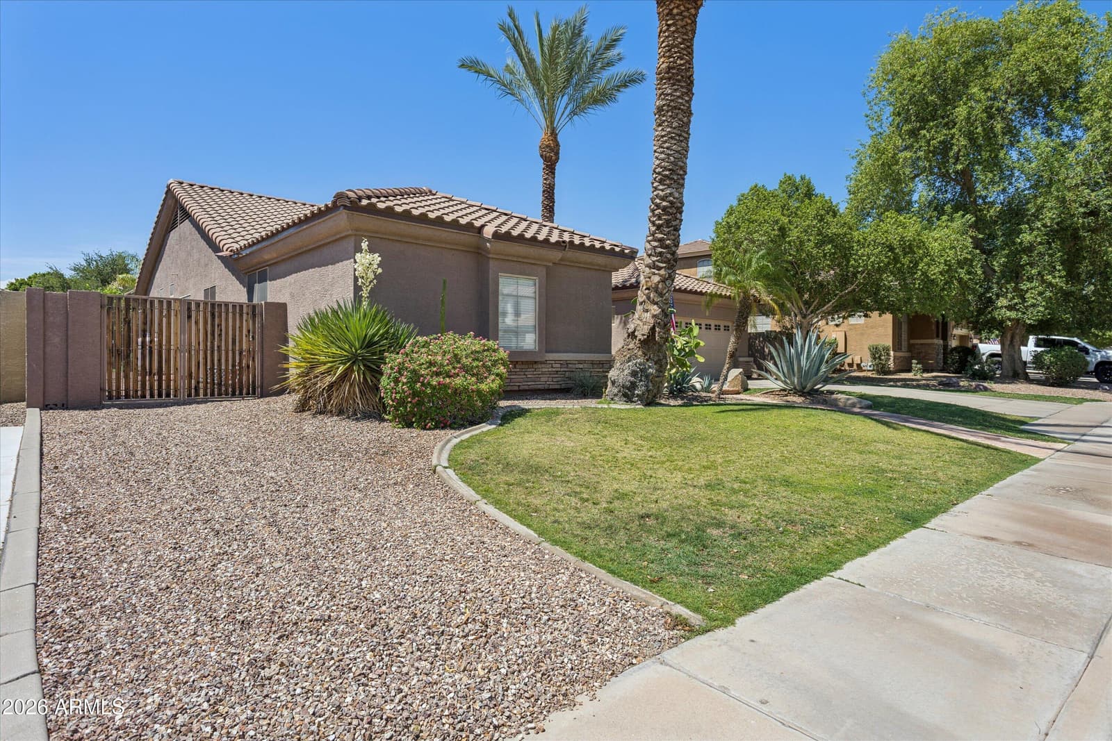 9724 E NATAL Avenue, Mesa, AZ 85209 — photo 4 of 67