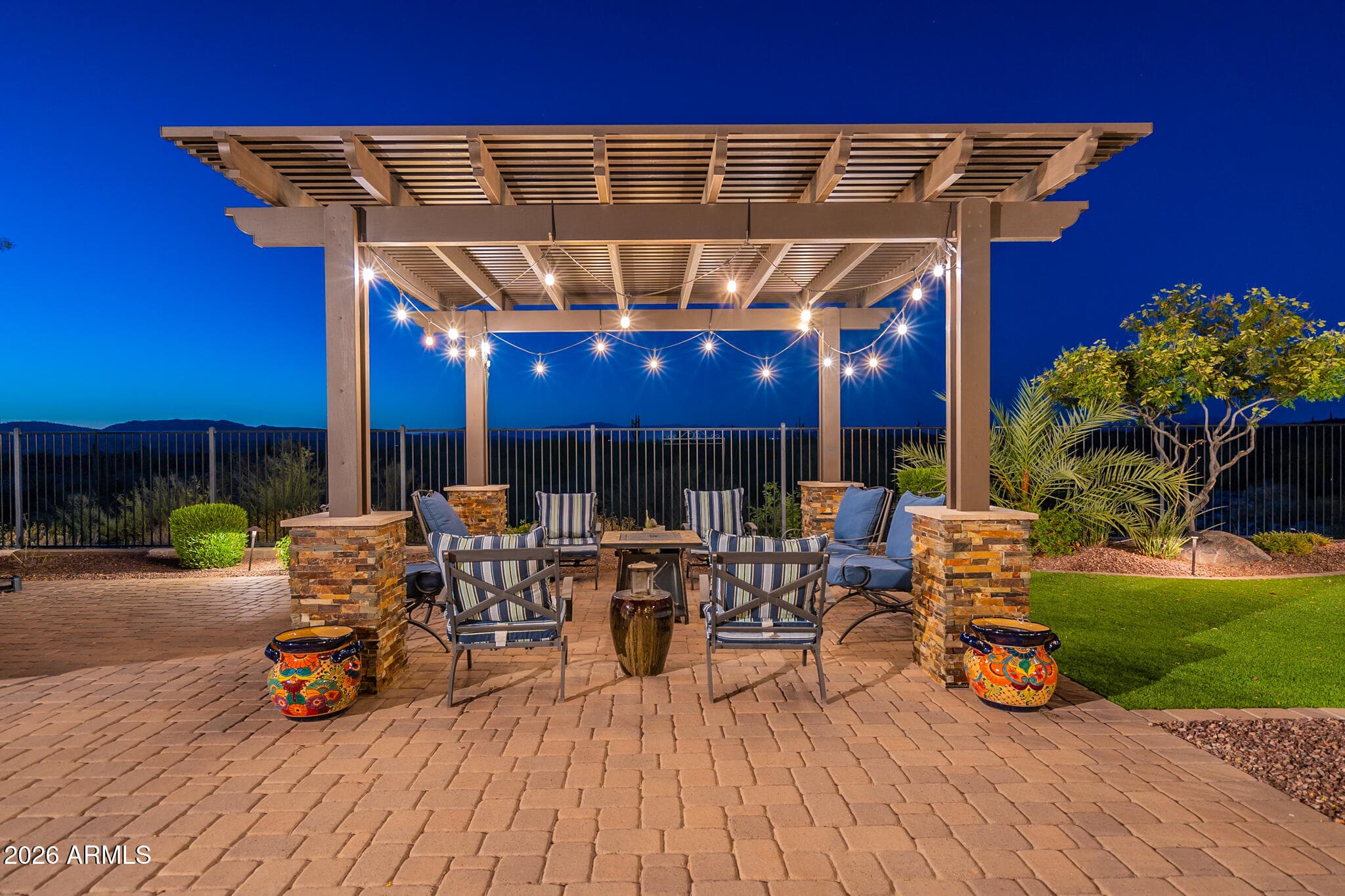 9934 W WHITE FEATHER Lane, Peoria, AZ 85383 — photo 12 of 127