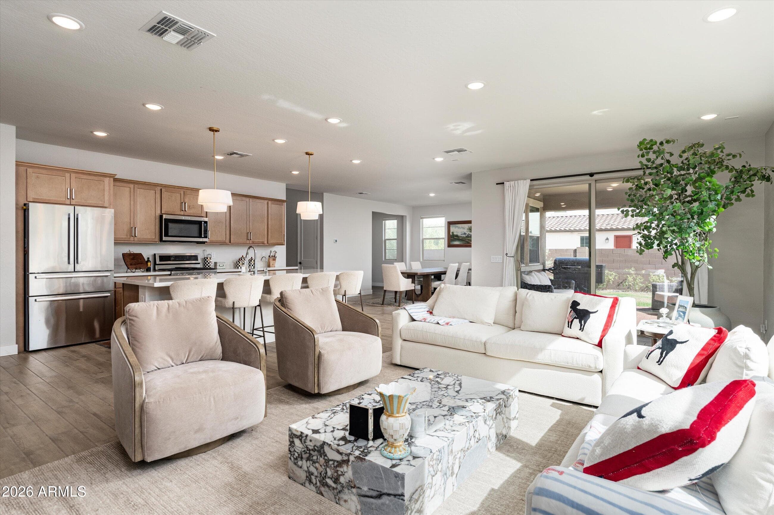 12872 N FOUNDERS PARK Boulevard, Surprise, AZ 85379 — photo 8 of 54