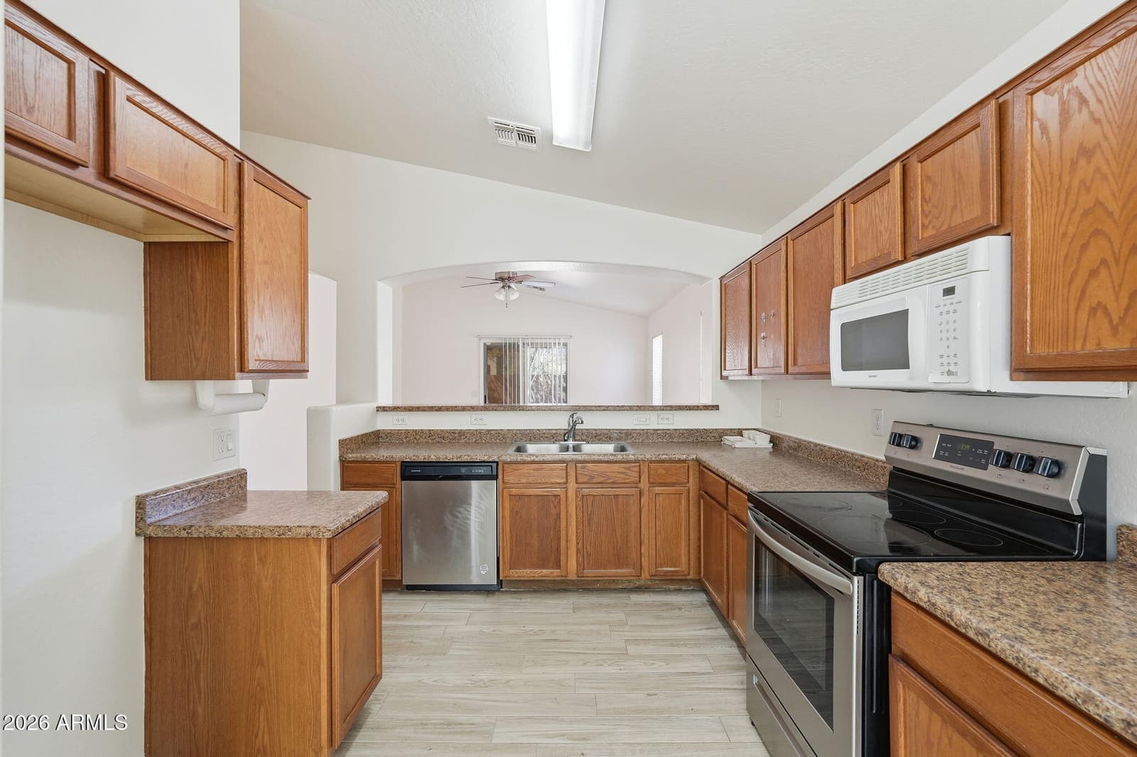 318 N 21ST Circle, Coolidge, AZ 85128 — photo 3 of 46