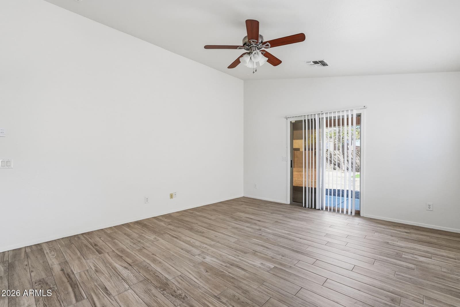 318 N 21ST Circle, Coolidge, AZ 85128 — photo 10 of 46