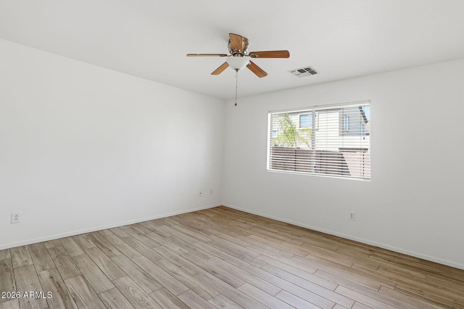 318 N 21ST Circle, Coolidge, AZ 85128 — photo 4 of 46