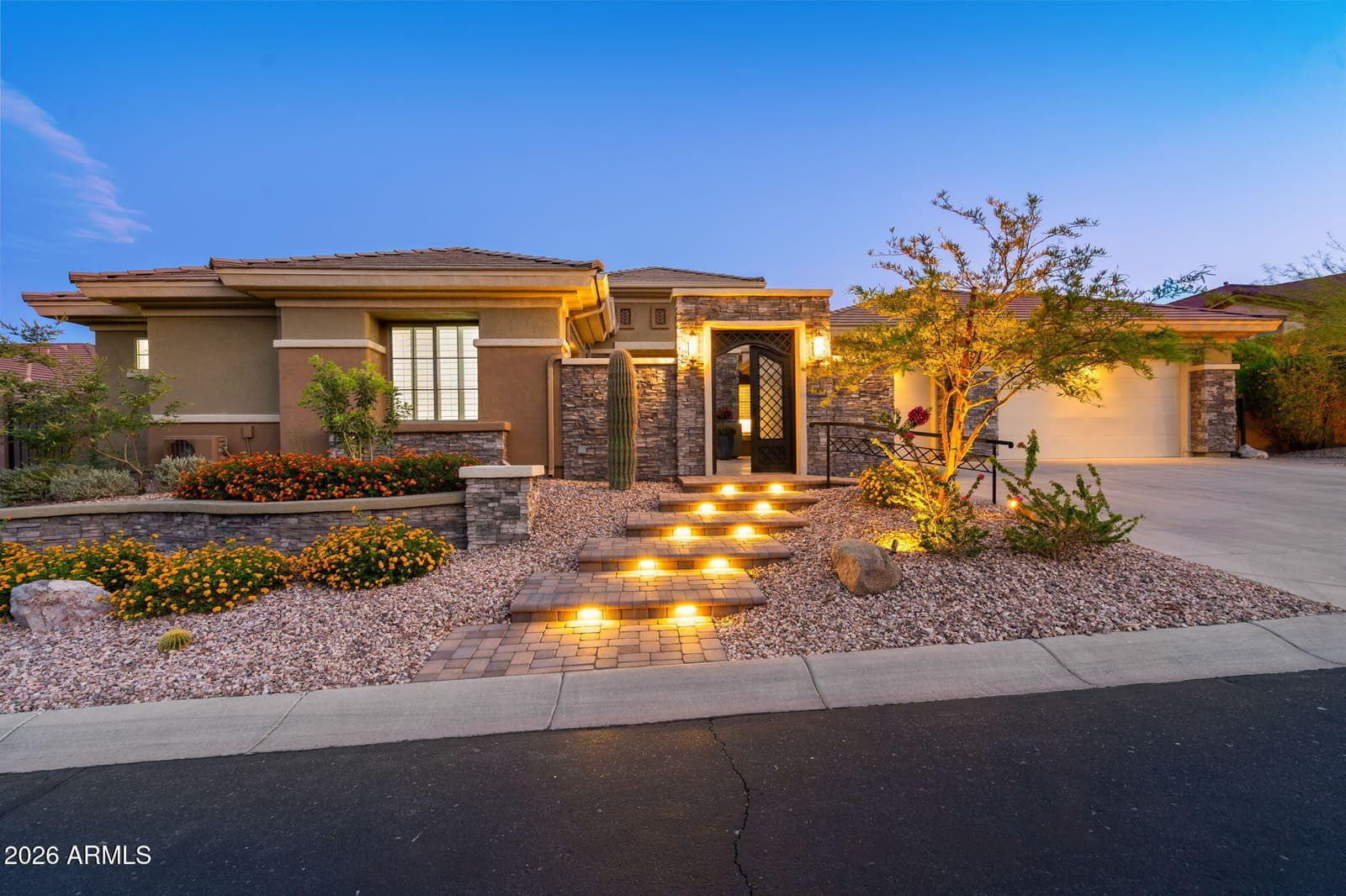 42139 N MOUNTAIN COVE Drive, Phoenix, AZ 85086 — photo 5 of 116