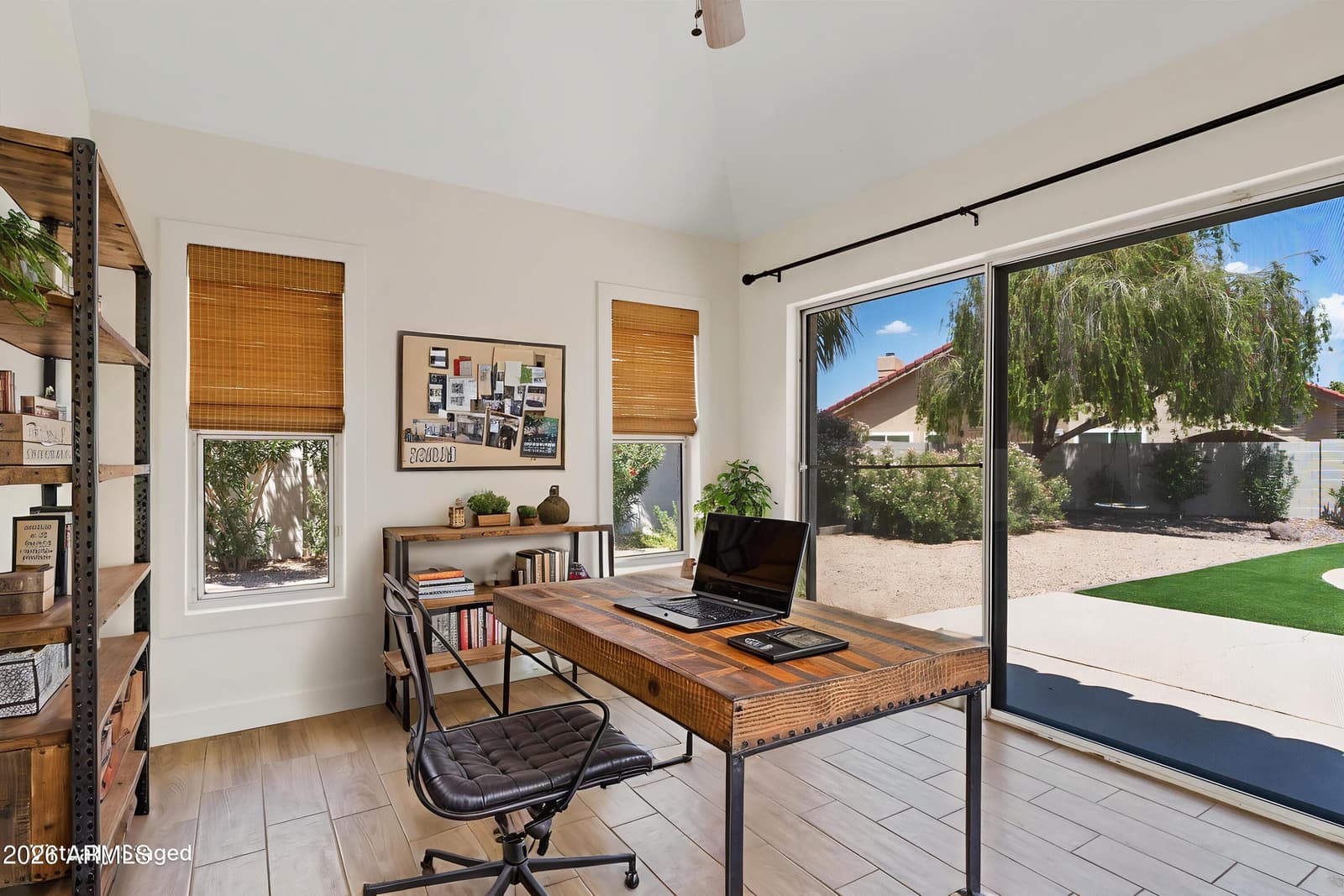 8515 S MAPLE Avenue, Tempe, AZ 85284 — photo 18 of 33