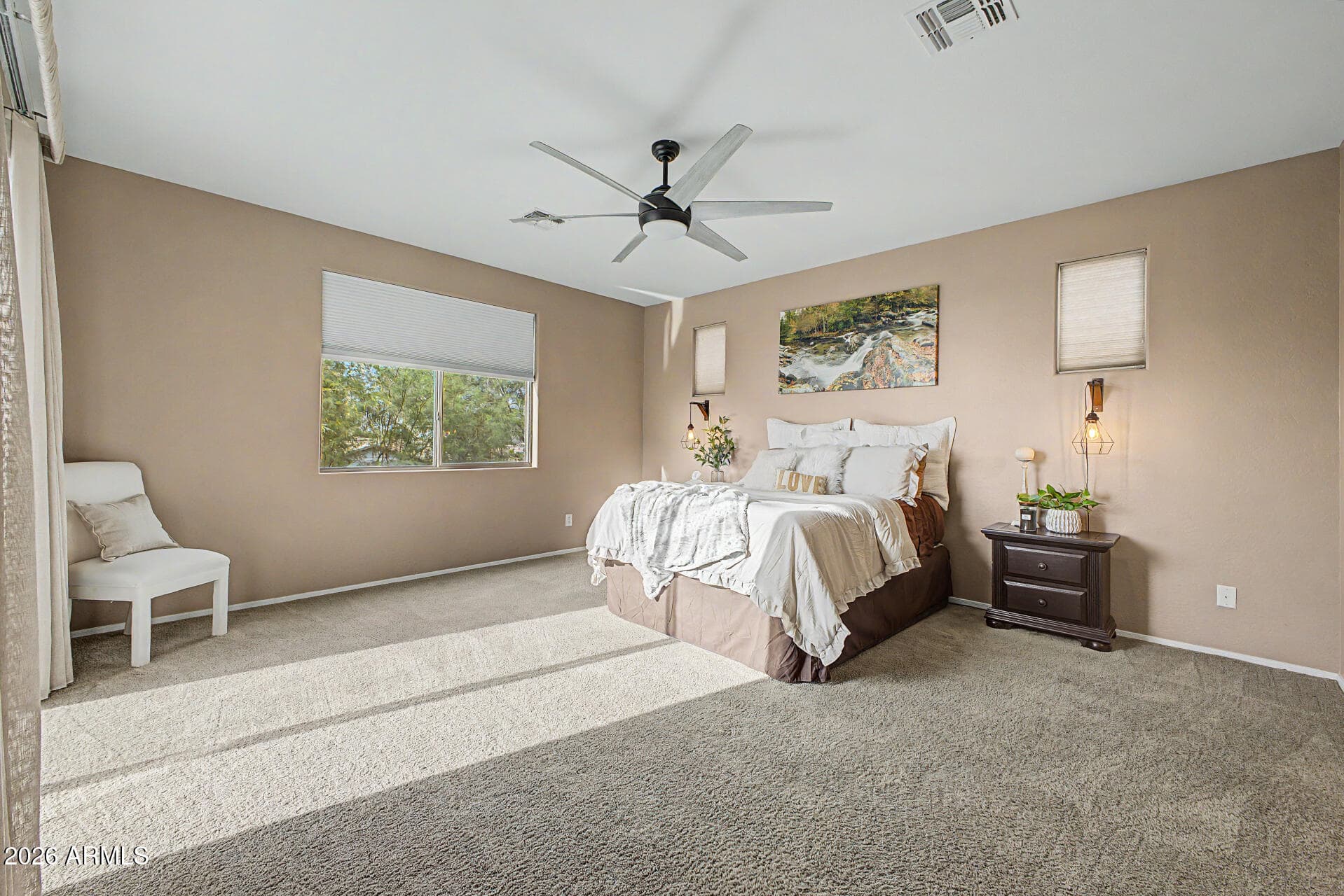 1076 E EUCLID Avenue, Gilbert, AZ 85297 — photo 4 of 58