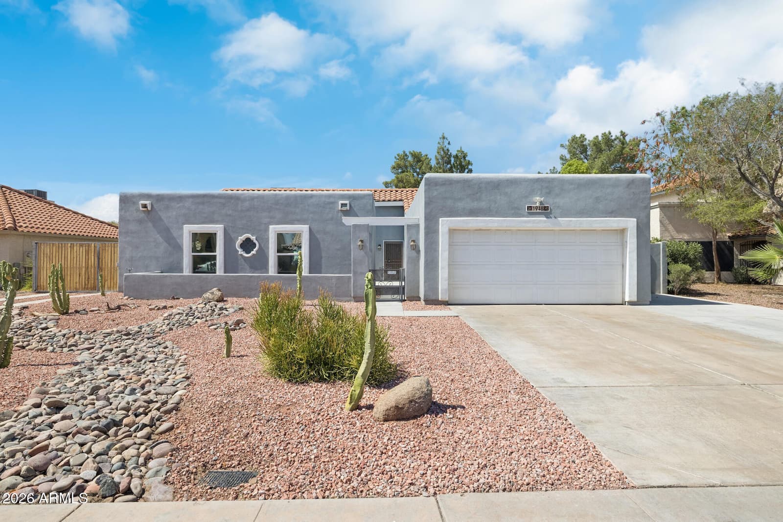 1948 E LOS ARBOLES Drive, Tempe, AZ 85284 — photo 2 of 42