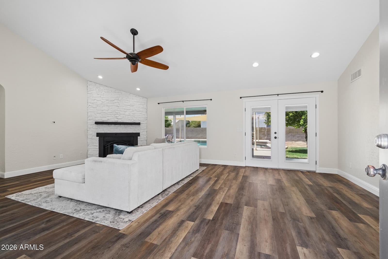 1948 E LOS ARBOLES Drive, Tempe, AZ 85284 — photo 6 of 42