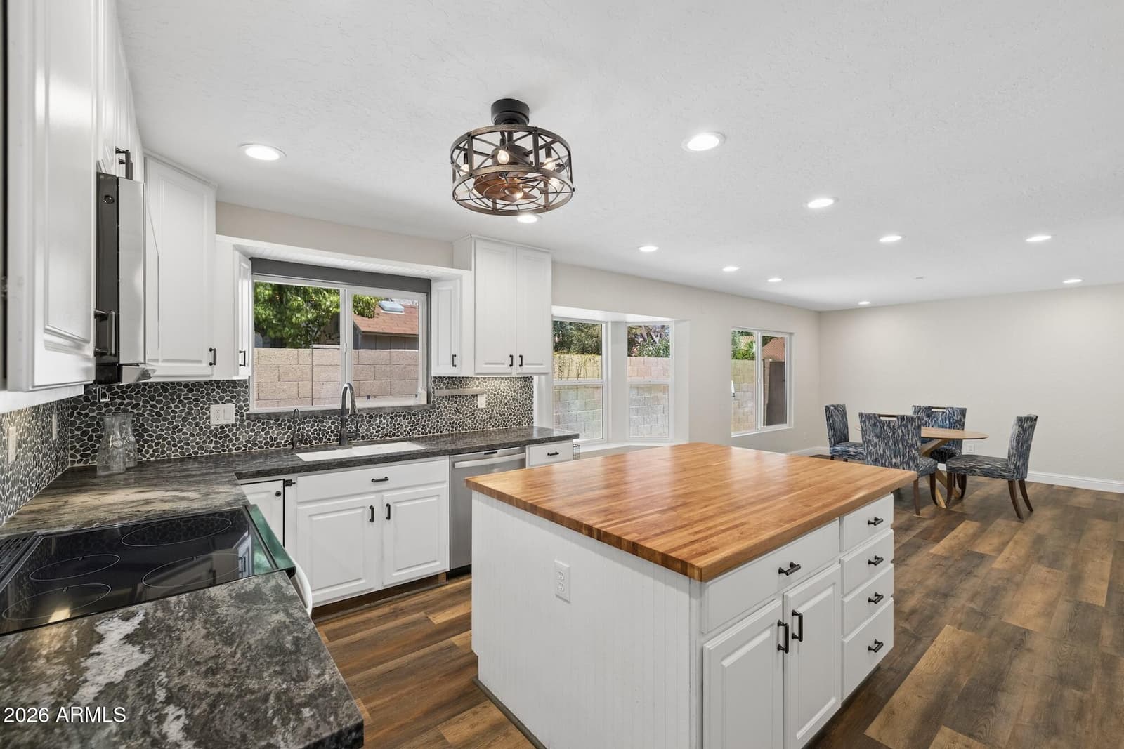 1948 E LOS ARBOLES Drive, Tempe, AZ 85284 — photo 16 of 42