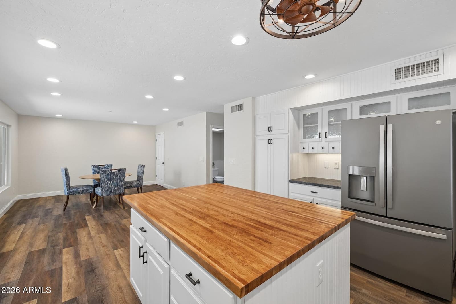 1948 E LOS ARBOLES Drive, Tempe, AZ 85284 — photo 17 of 42