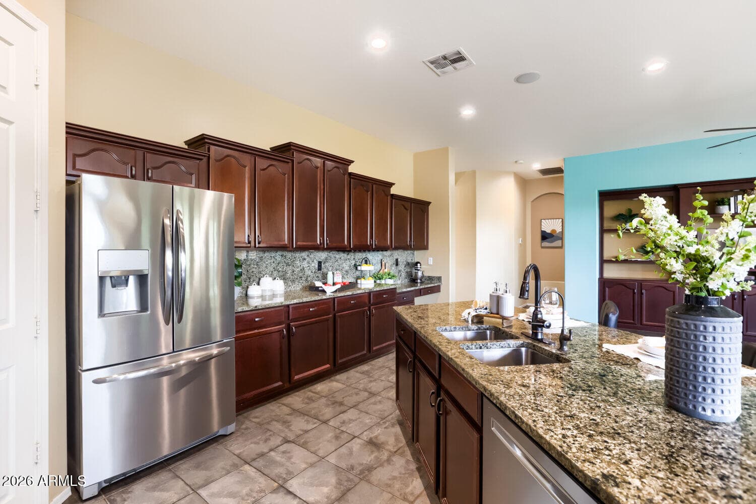 9386 S 181ST Drive, Goodyear, AZ 85338 — photo 12 of 27