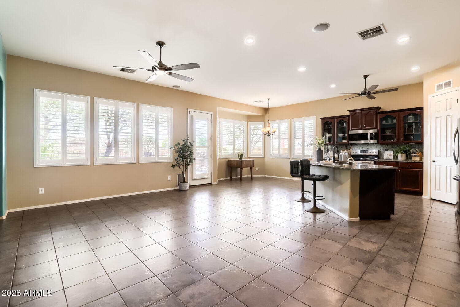 9386 S 181ST Drive, Goodyear, AZ 85338 — photo 13 of 27