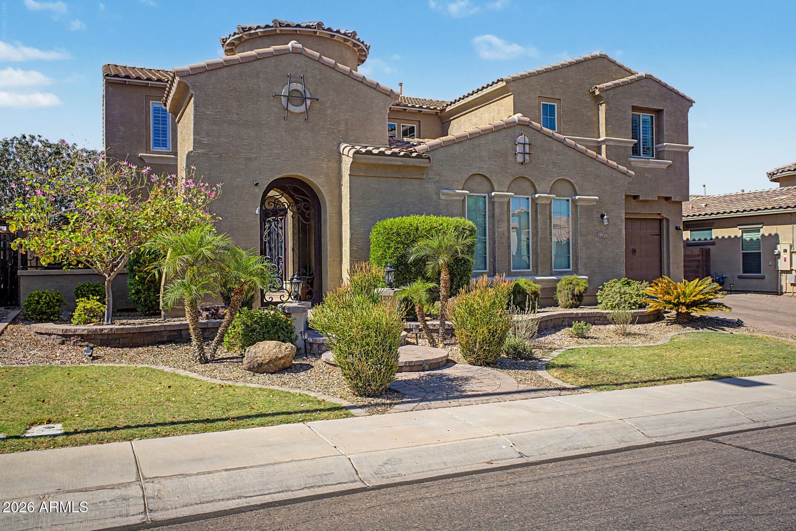 2207 E LINDRICK Drive, Gilbert, AZ 85298 — photo 3 of 54