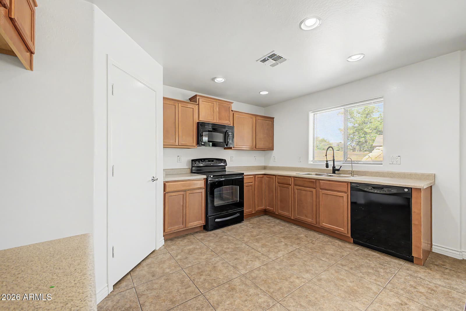 4732 W Ginger Avenue, Coolidge, AZ 85128 — photo 15 of 50