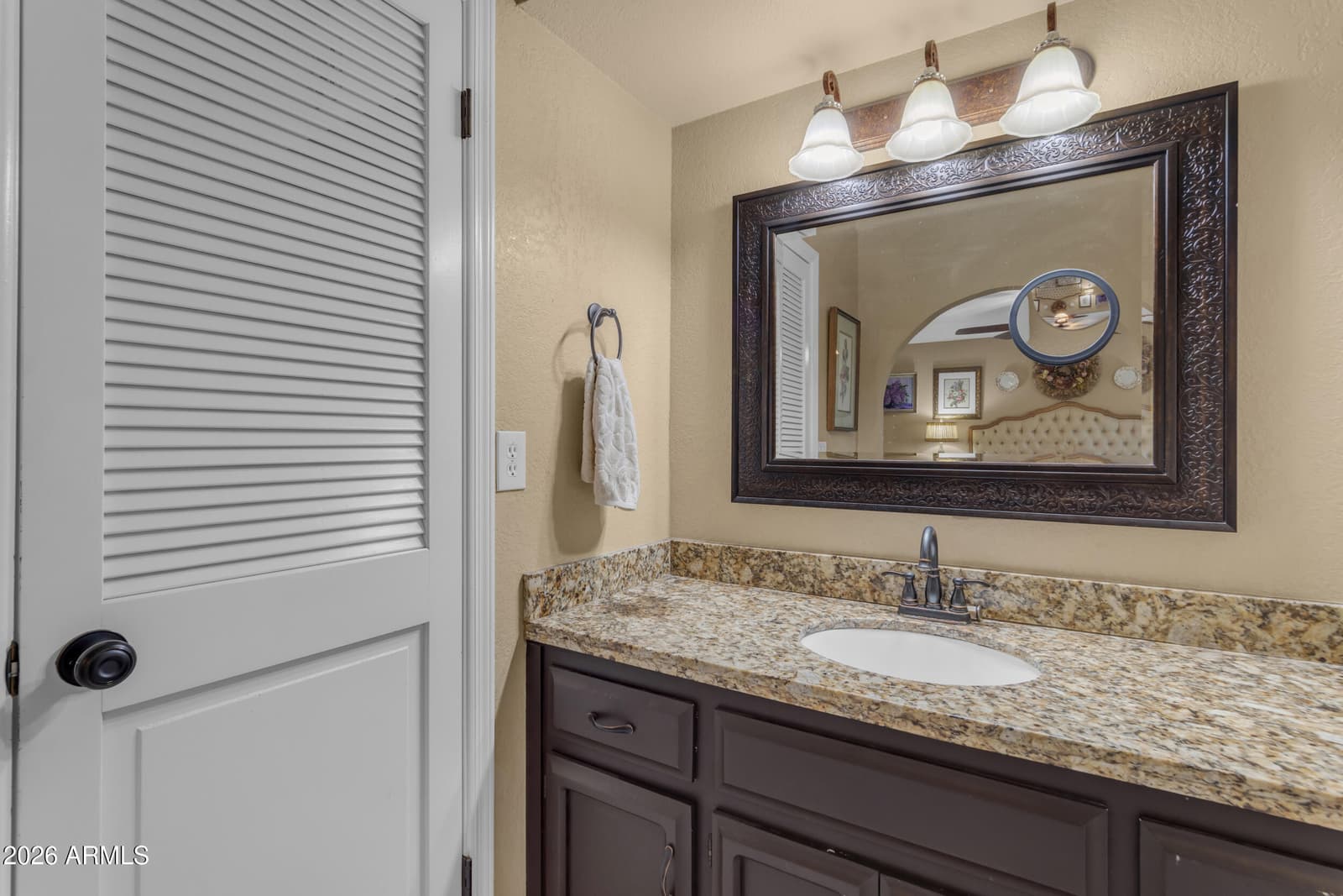 6409 S HAZELTON Lane, Tempe, AZ 85283 — photo 34 of 66