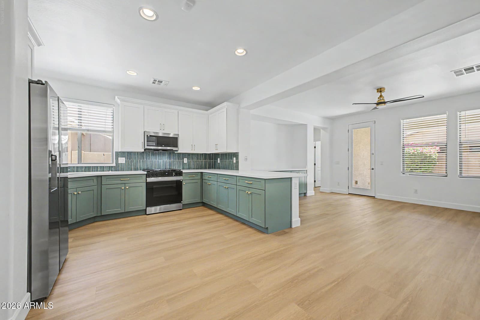 3317 E Carla Vista Drive, Gilbert, AZ 85295 — photo 10 of 62