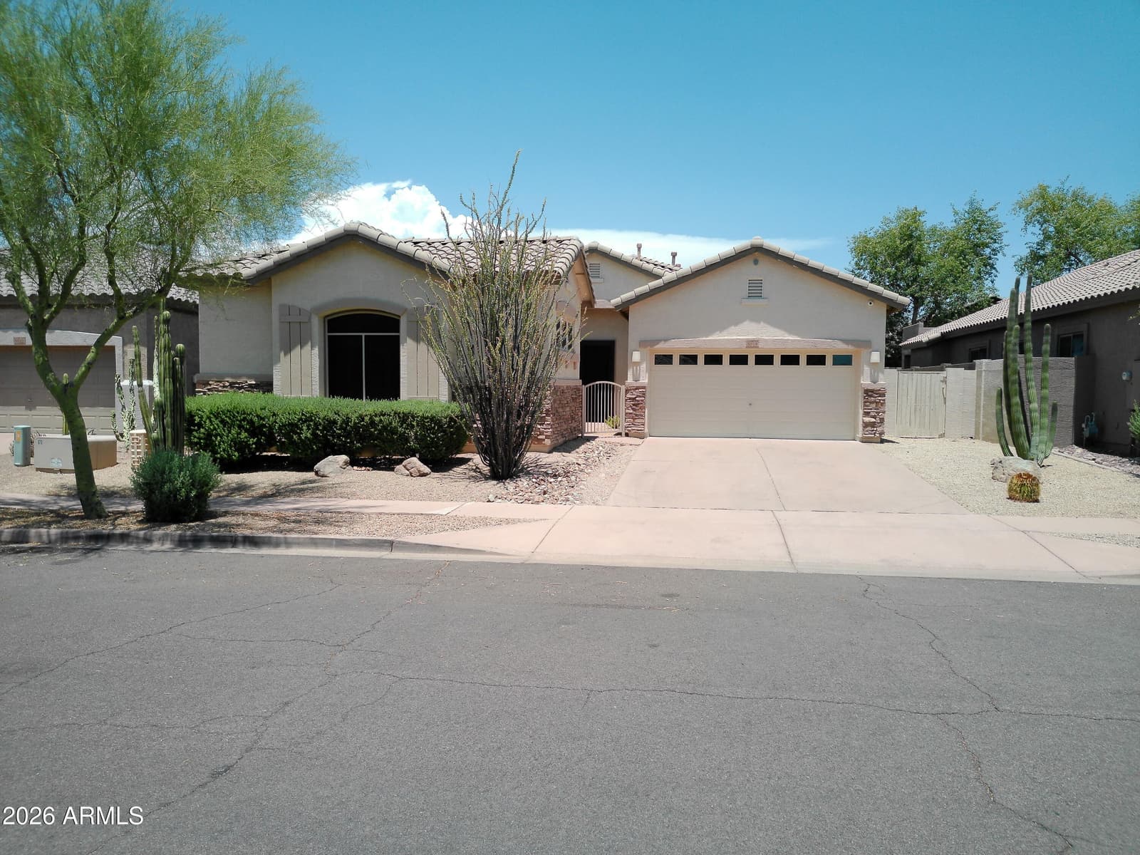 3018 W SENTINEL ROCK Road, Phoenix, AZ 85086 — photo 1 of 16
