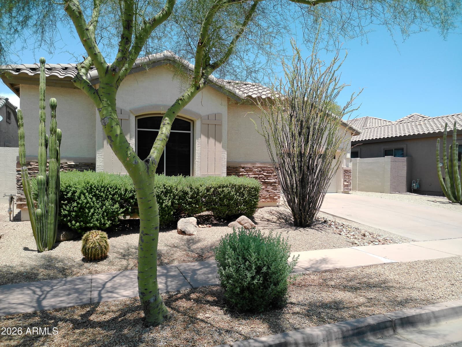 3018 W SENTINEL ROCK Road, Phoenix, AZ 85086 — photo 2 of 16