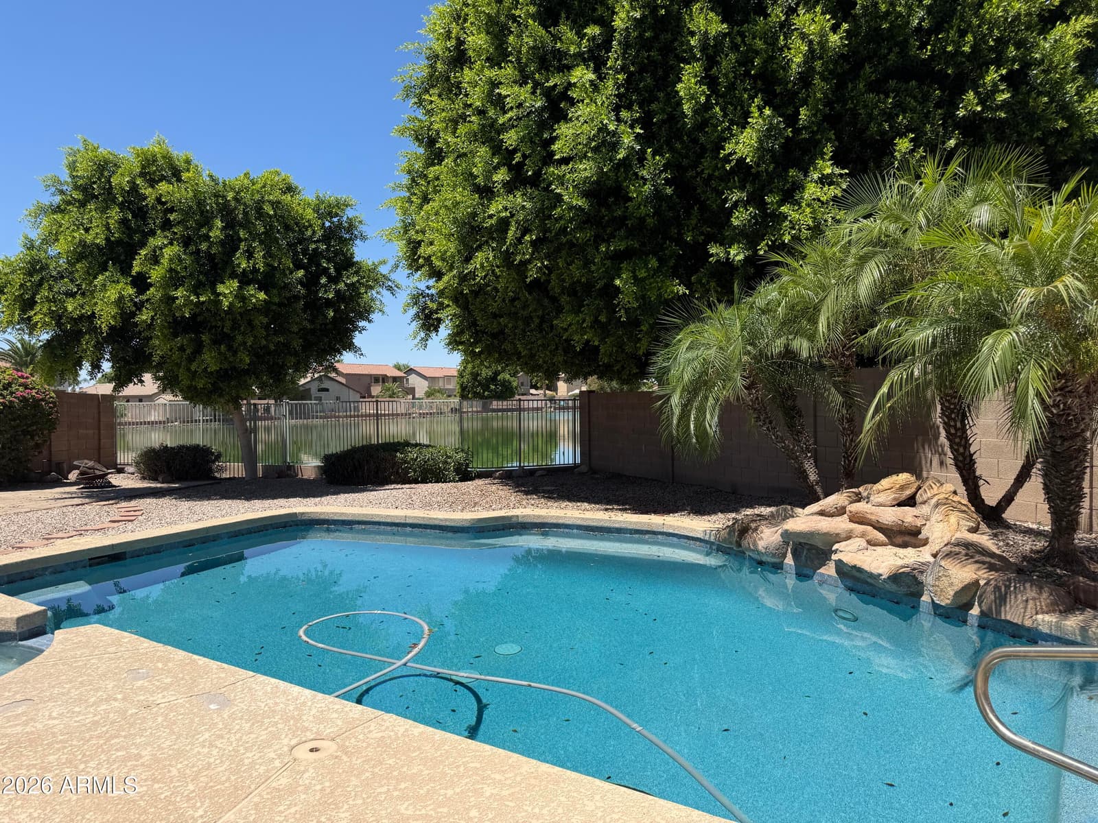 11171 W EDGEMONT Avenue, Avondale, AZ 85392 — photo 1 of 12