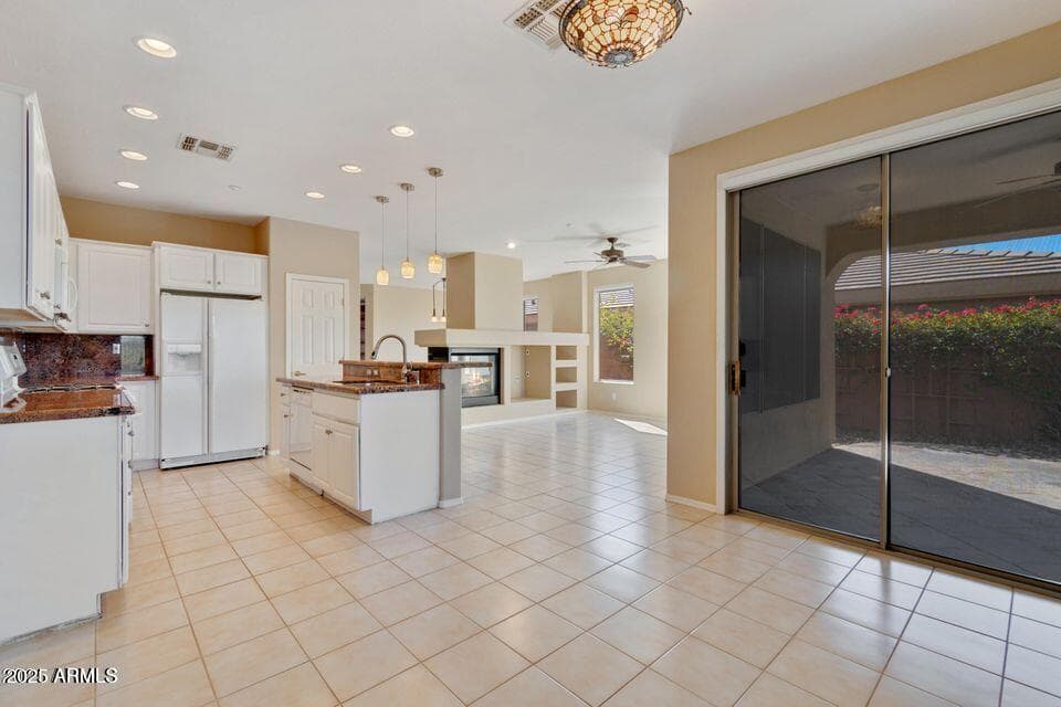 41526 N CEDAR CHASE Road, Anthem, AZ 85086 — photo 7 of 14