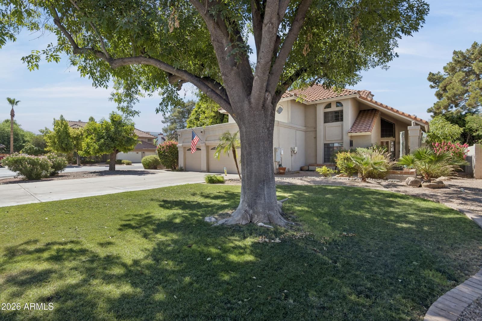 1983 E PALOMINO Drive, Tempe, AZ 85284 — photo 3 of 47